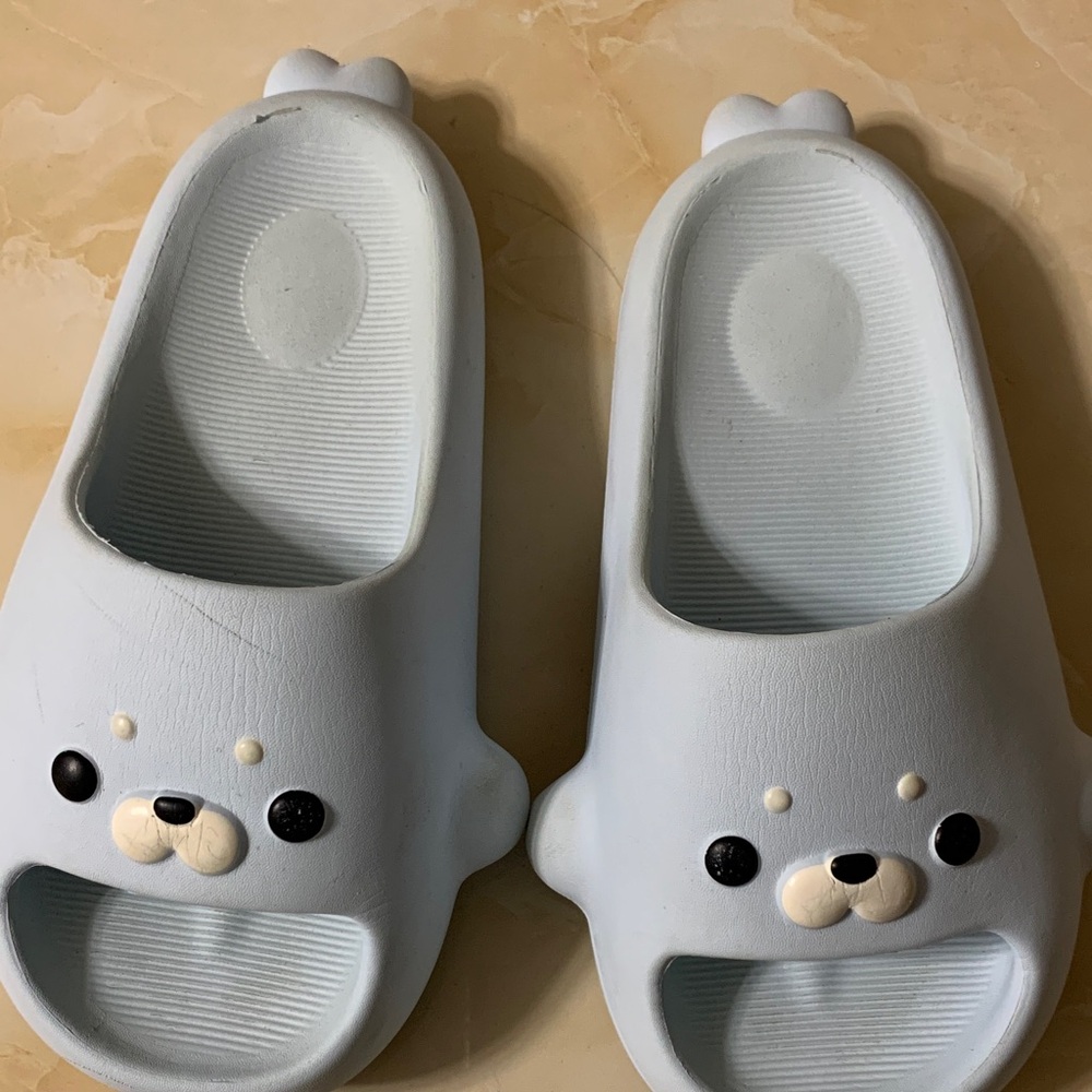 Women’s Light Blue Cute Bear Slide Sandals